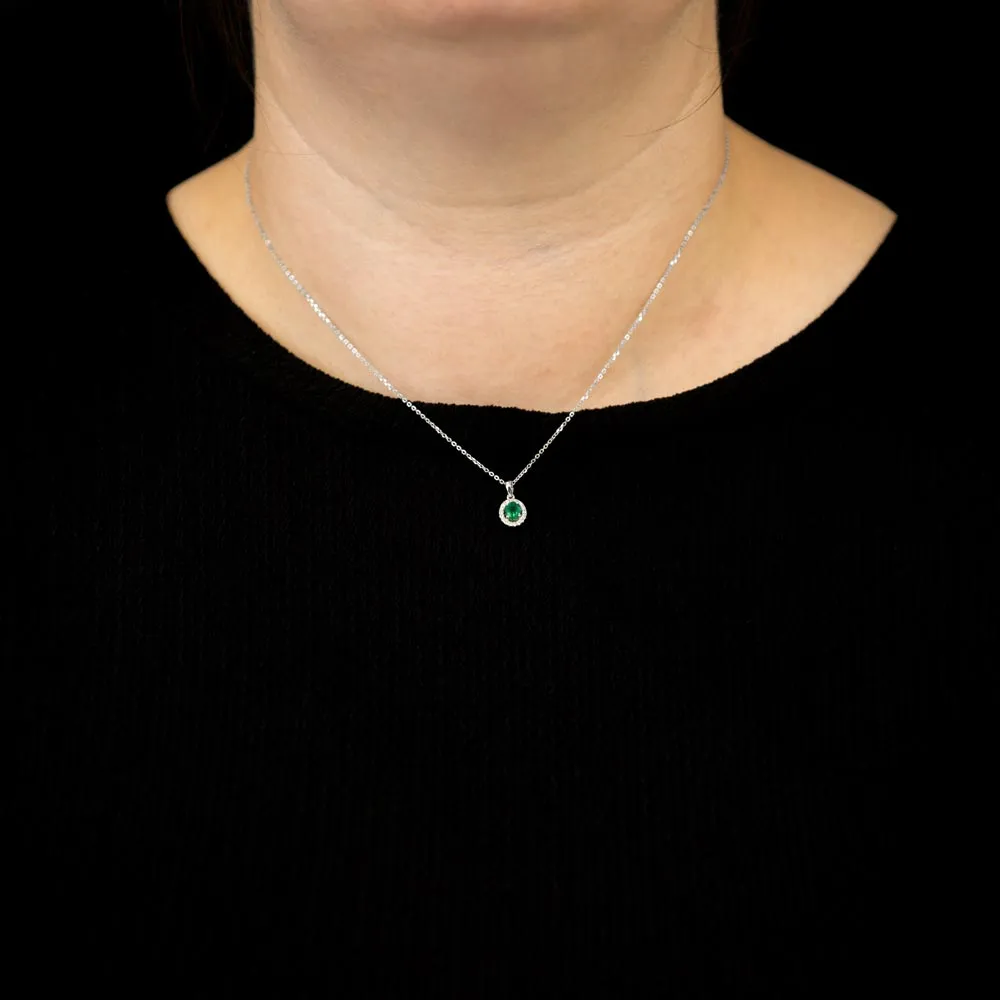 18ct White Gold Oval 0.40ct Emerald And 0.10ct Diamond Necklace