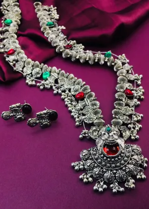 ALLURING DESIGNER NECKLACE SET