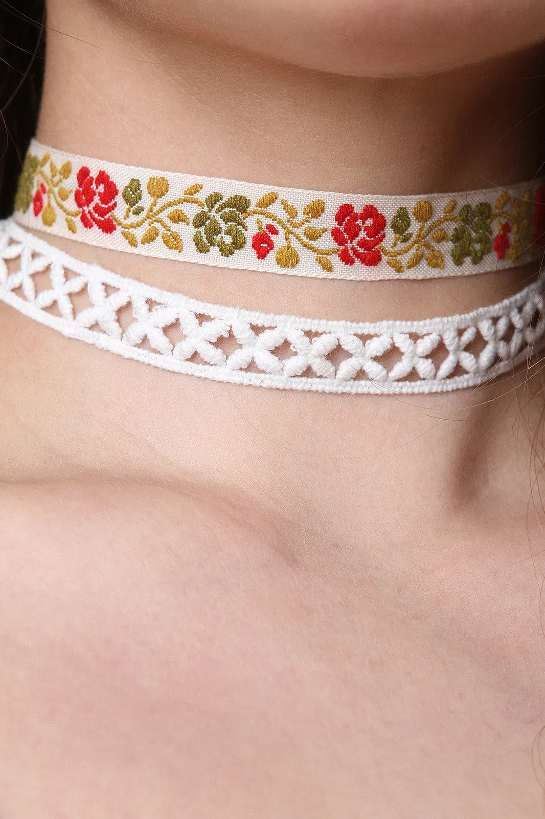 Embroidered Floral X Pattern Double Choker