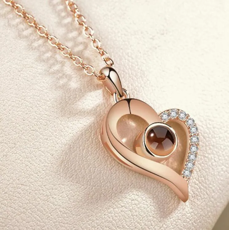 I Love You Projection Charm Pendant Necklaces Heart-shaped Crystal Wedding Ladies Necklace