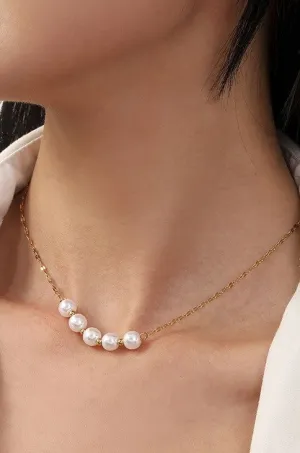 Melitzia Pearls Necklace