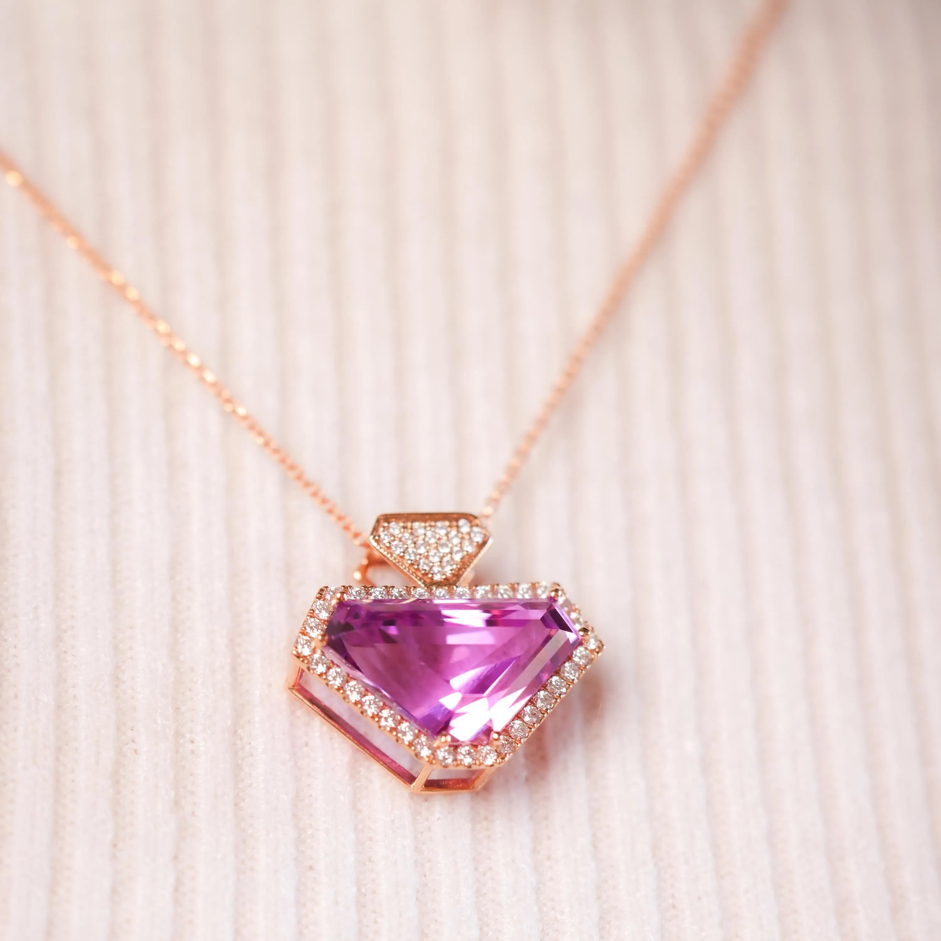 Modern 15 Carat Kunzite Diamond 14K Rose Gold Necklace