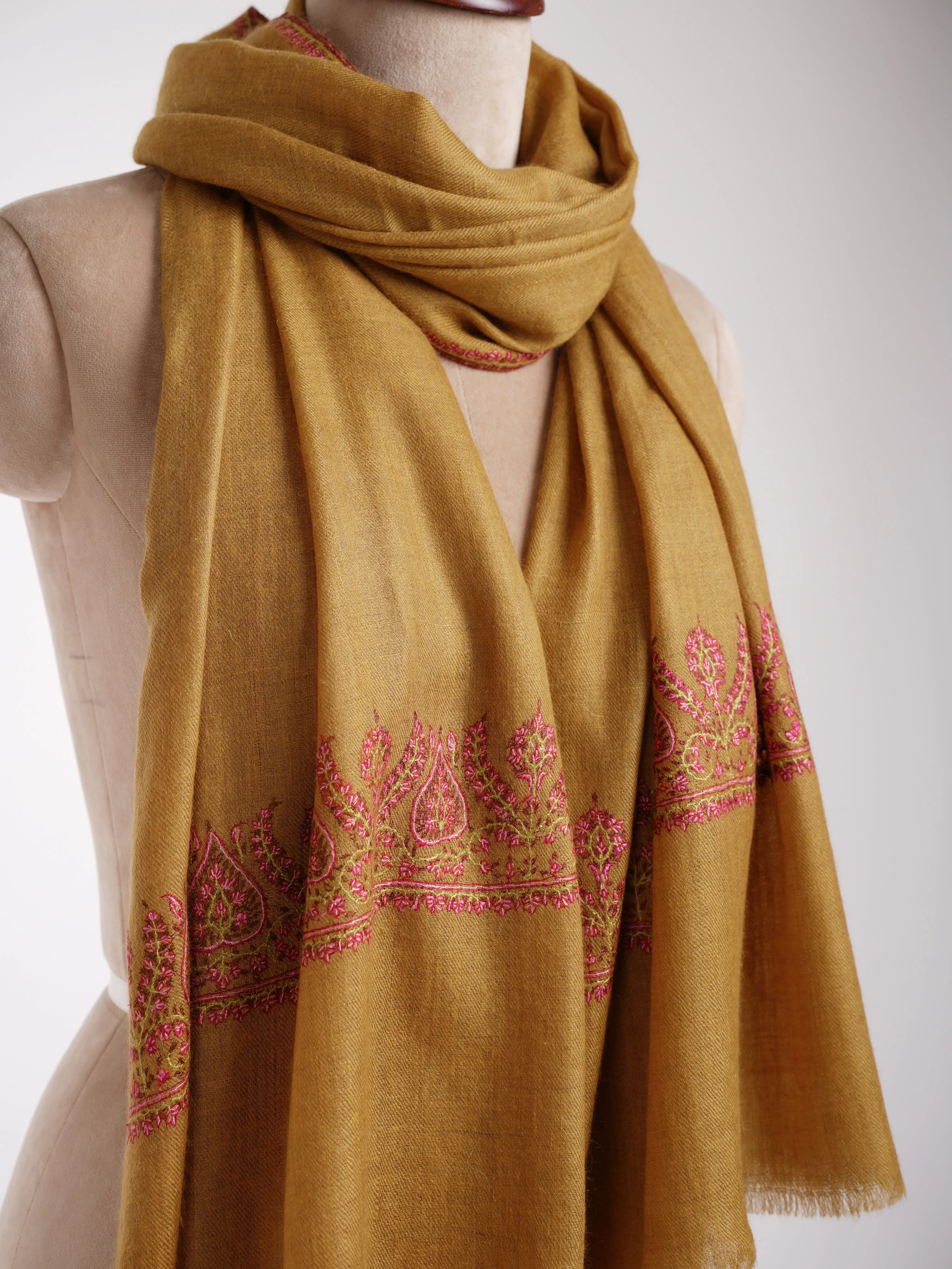 Sozni Embroidered Cashmere Palla Stole