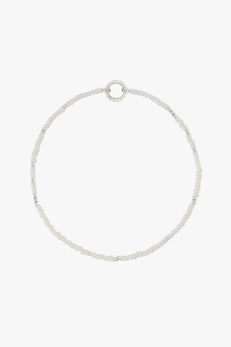 White clasp necklace silver